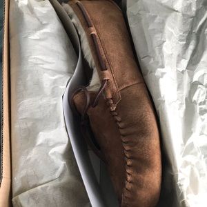 ❤️1 DAY SALE❤️ UGG Women’s Dakota reduced.